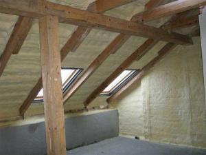 Утепление потолка в доме с холодной крышей – выбираем один из способов Утепление деревянного потолка изнутри